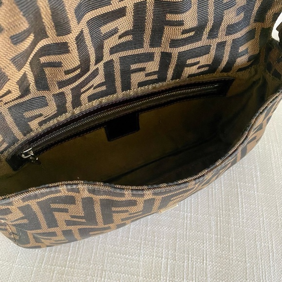 Fendi Zucca Baguette - Picture 8 of 10